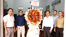 UBND HUYỆN CƯ JÚT: THĂM VÀ CHÚC MỪNG LỄ GIÁNG  SINH GIÁO XỨ PHÚC THÀNH, XÃ NAM DONG