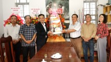 Ban Dận Tỉnh Ủy Đăk Nông Thăm Và Tặng Quà Các Điểm Nhóm Đạo Tin Lành Và Giáo Họ Công Giáo Tại Huyện Cư Jút