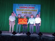Tuyên truyền pháp luật cho bà con nhân dân xã Tâm Thắng