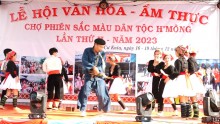 Khai mạc Lễ hội Văn hóa - Ẩm thực Chợ phiên sắc màu dân tộc Mông  lần thứ II năm 2023