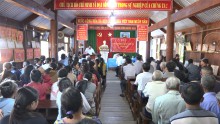 Tổ chức phát động quần chúng tại Bon U1, thị trấn Ea T’ling