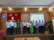 Trao quyết định nghỉ hưu đối với đồng chí Nguyễn Thị Mười - Chánh thanh tra huyện Cư Jút