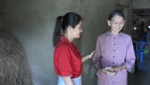 Hoàn cảnh khó khăn của người phụ nữ già neo đơn