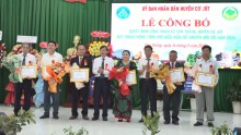 Xã Tâm Thắng đón nhận danh hiệu xã đạt chuẩn NTM kiểu mẫu