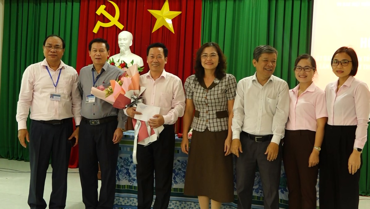 mat tran 2