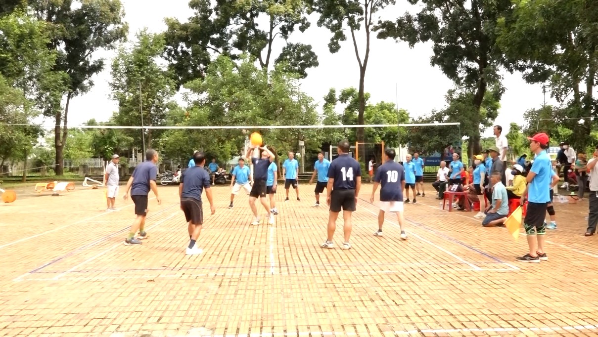 bong chuyen hoi 3
