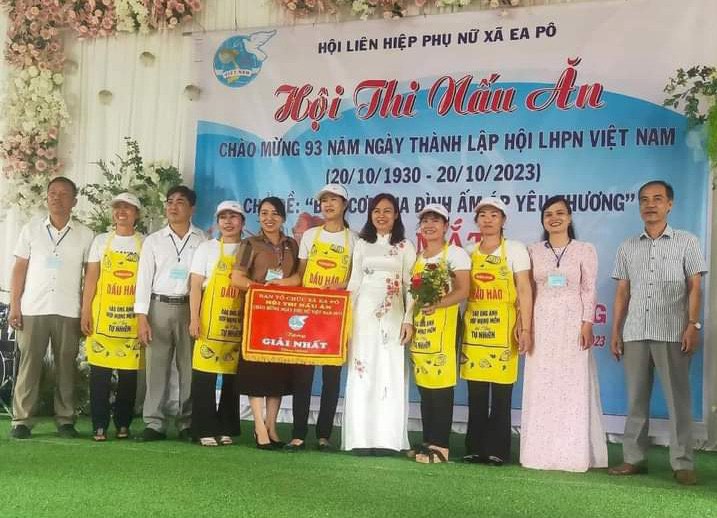 phu nu ea po 1