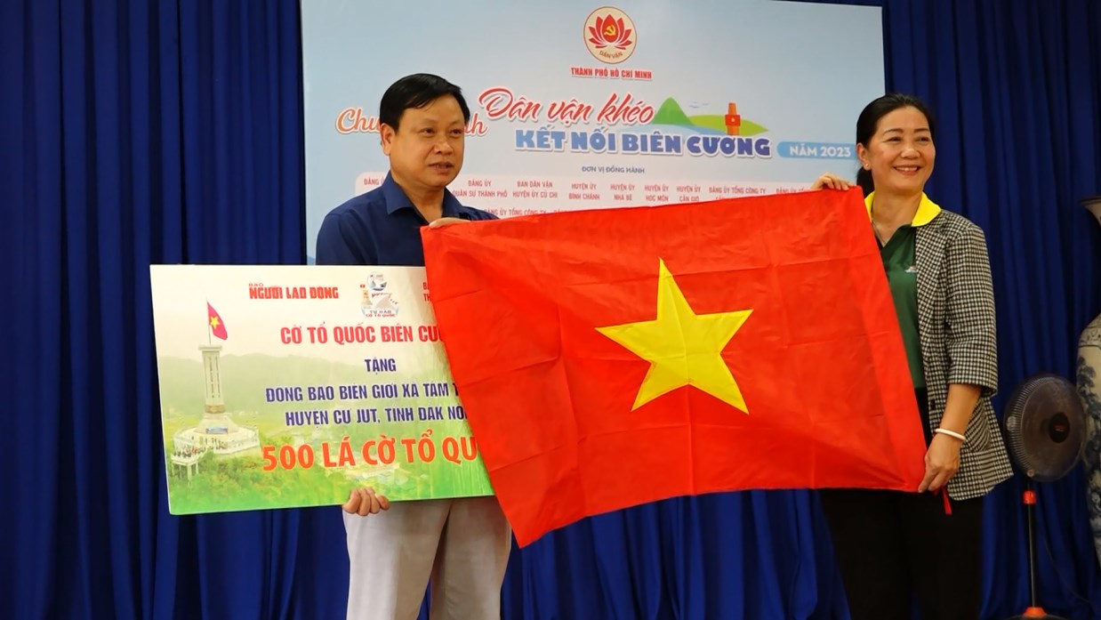 thanh uy 2