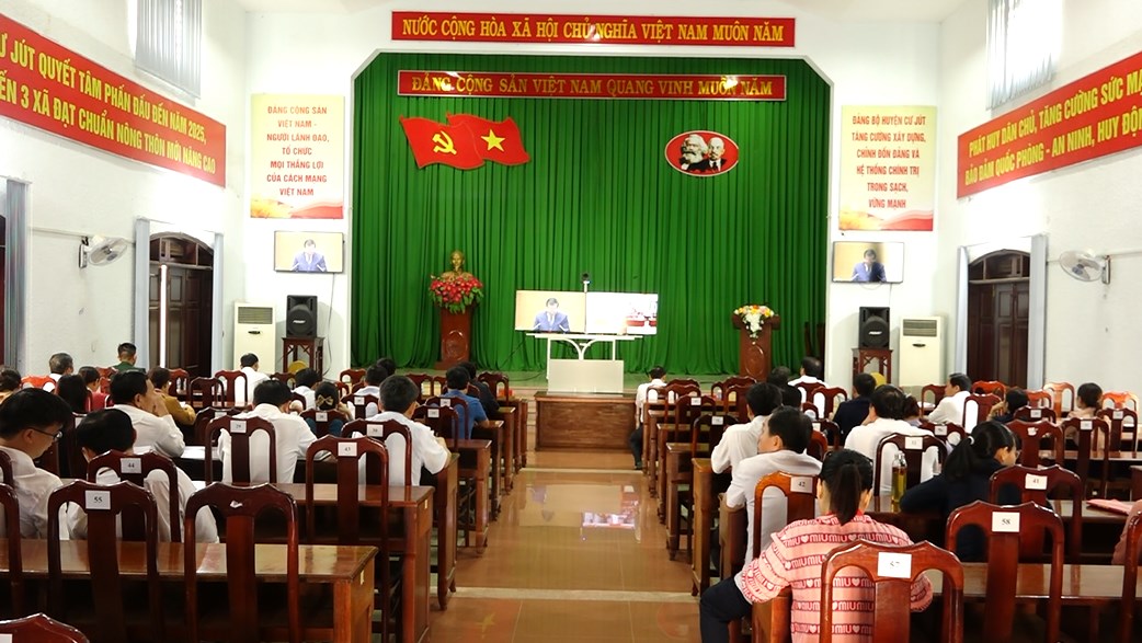 truc tuyen 2