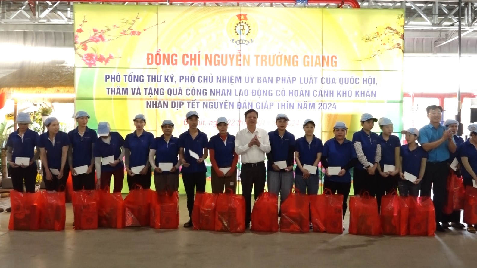 tang qua 1 1