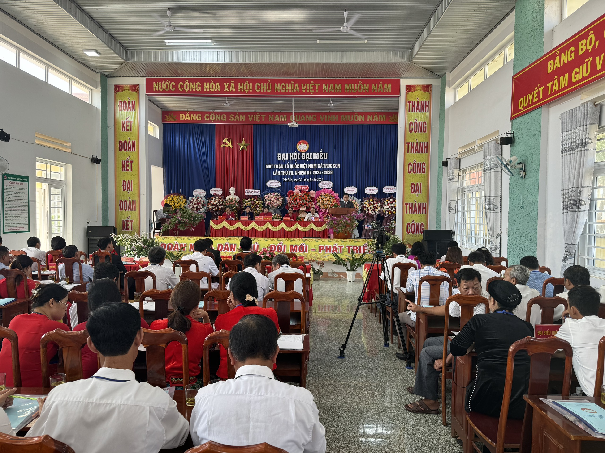 mt truc son01