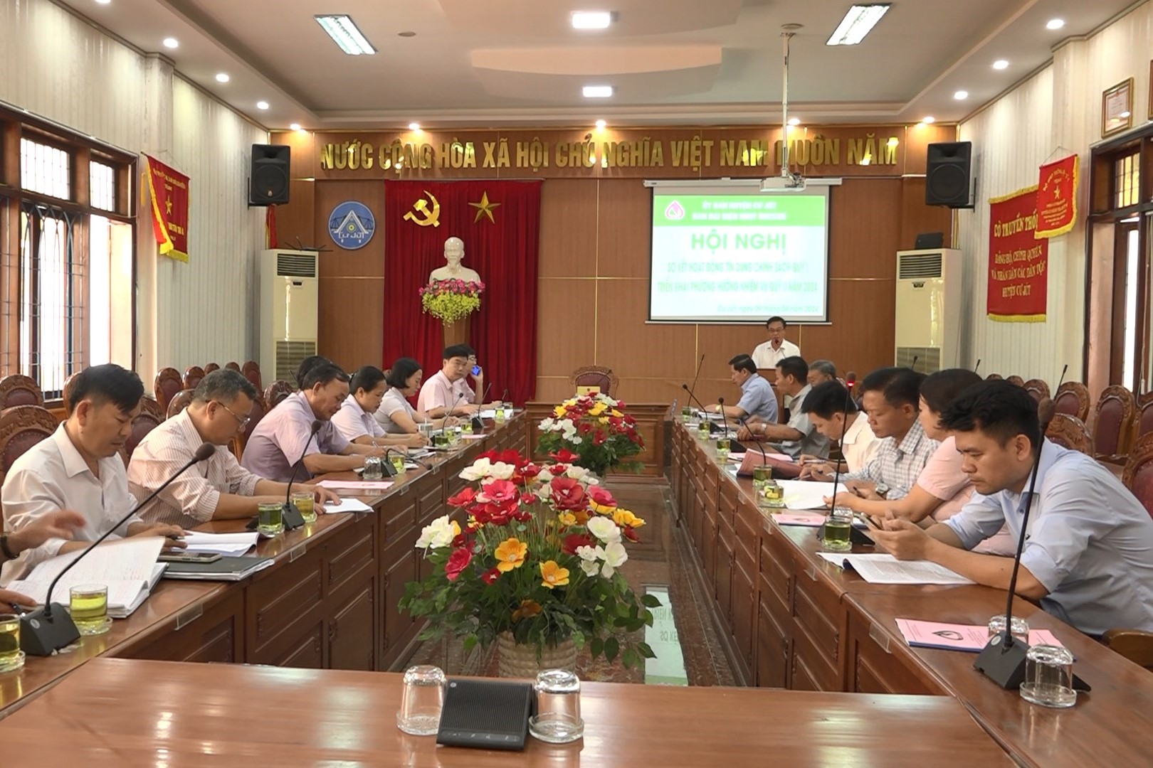 thao luan ban cac giai phap phan dau hoan thanh tot cac nhiem vu trong tam trong quy ii nam 2024
