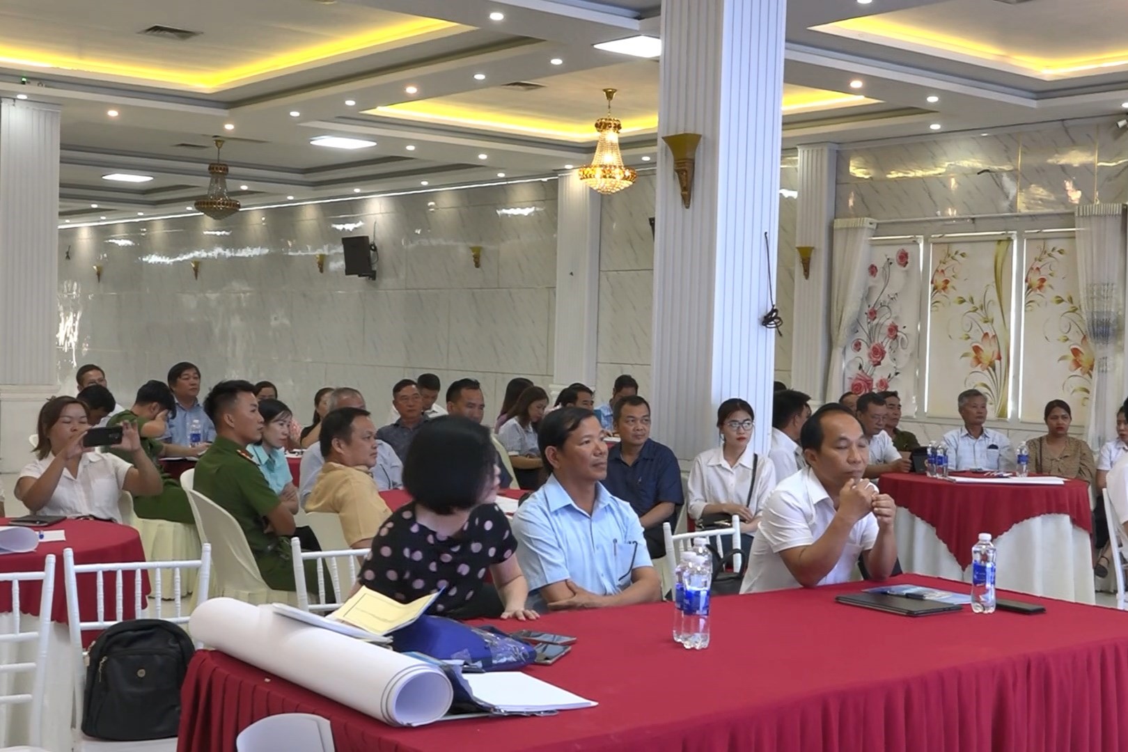 toan canh buoi tap huan