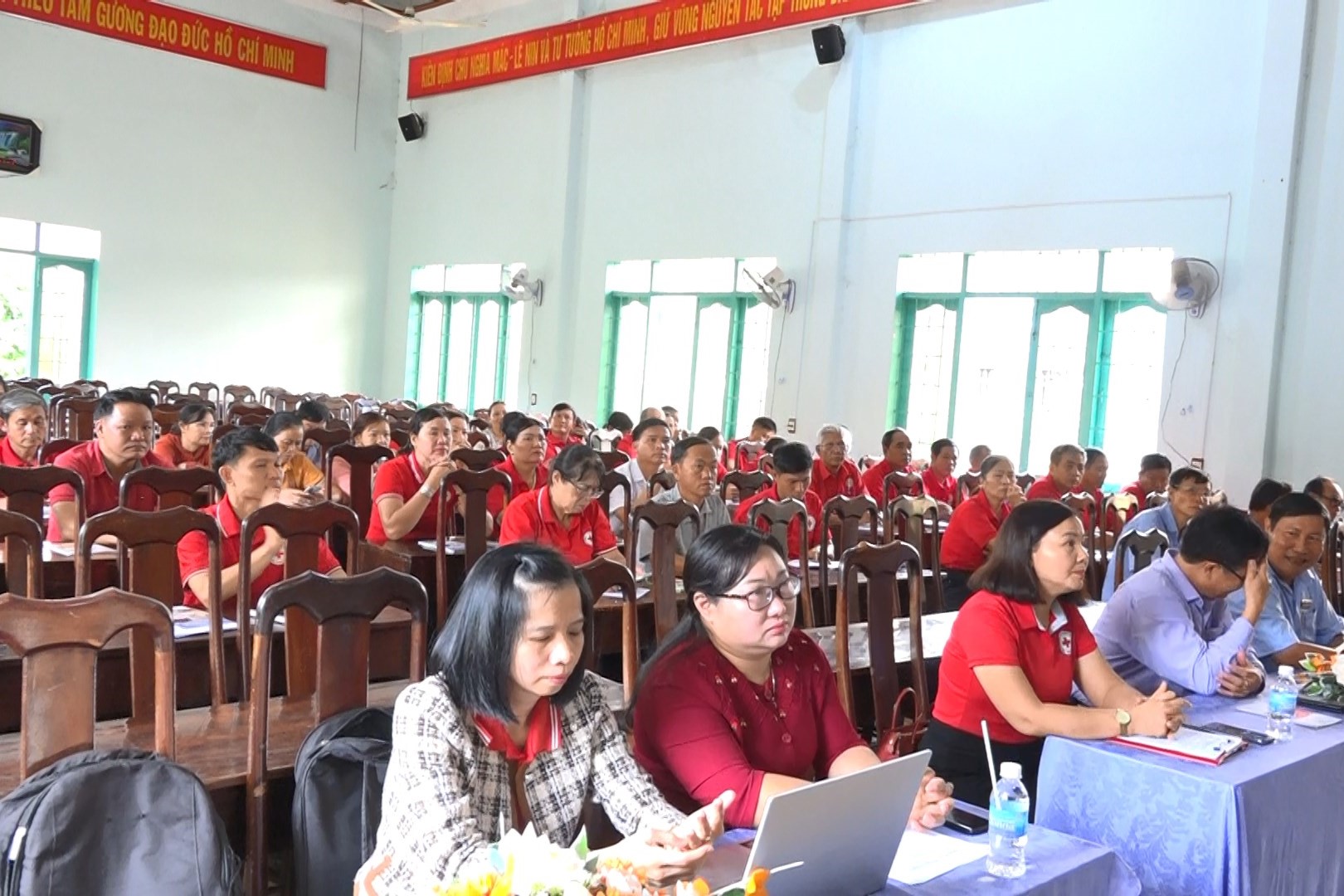 70 hoc vien tham gia lop tap huan ky nang nghiep vu cong tac hoi chu thap do nam 2024