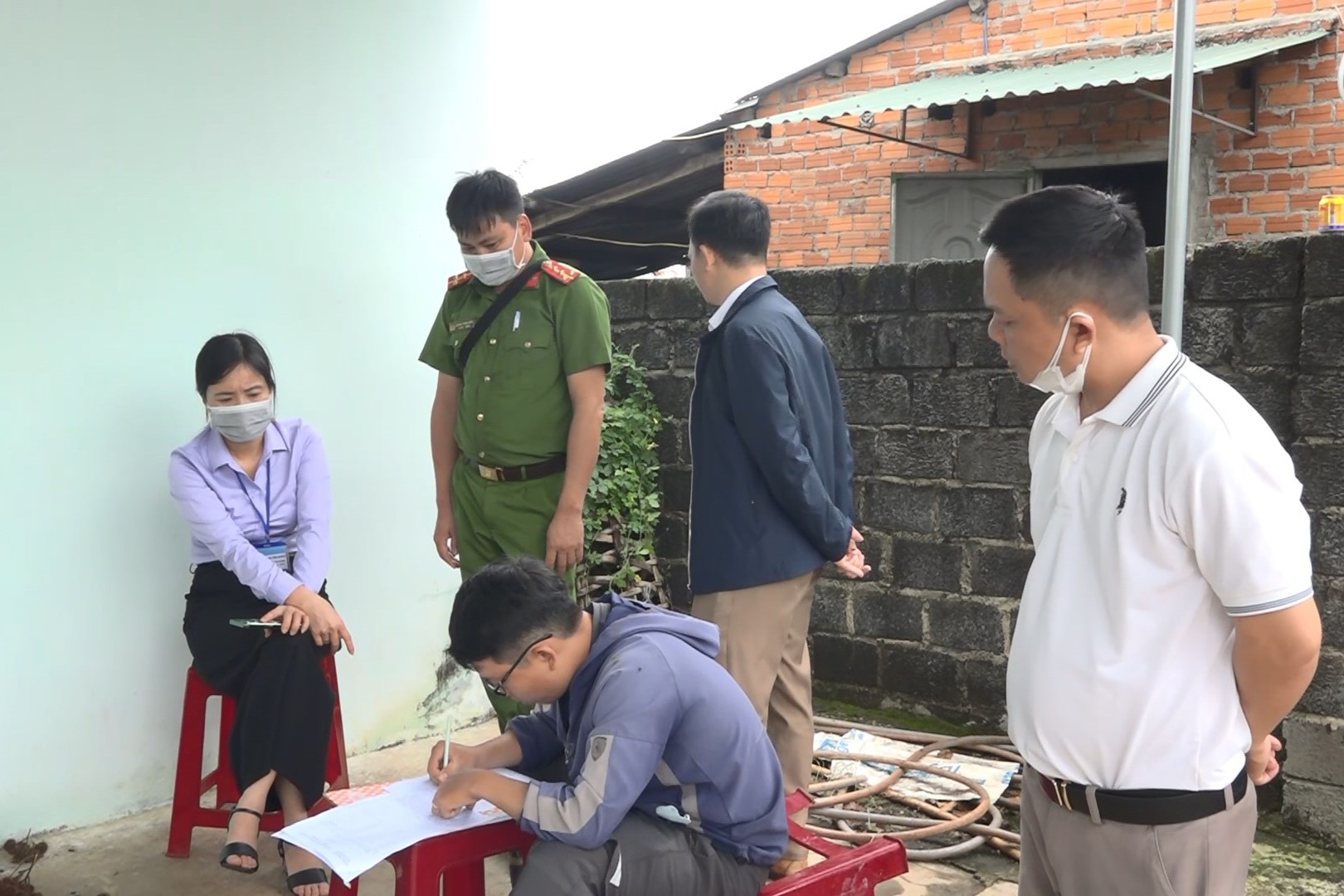 nganh chuc nang lap bien ban va lay mau xet nghiem so luong heo khong ro nguon goc