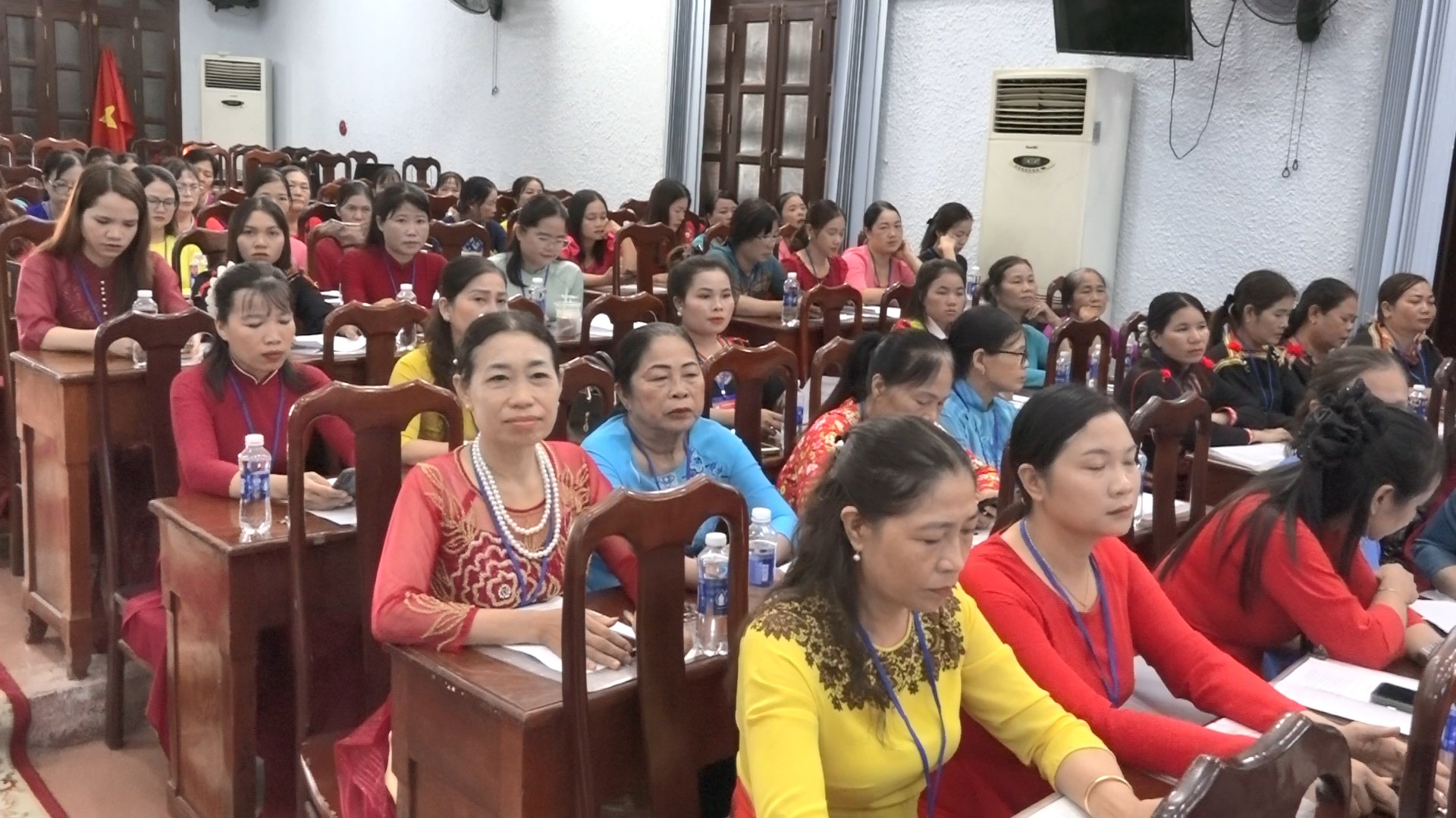 cac dai bieu du dai hoi