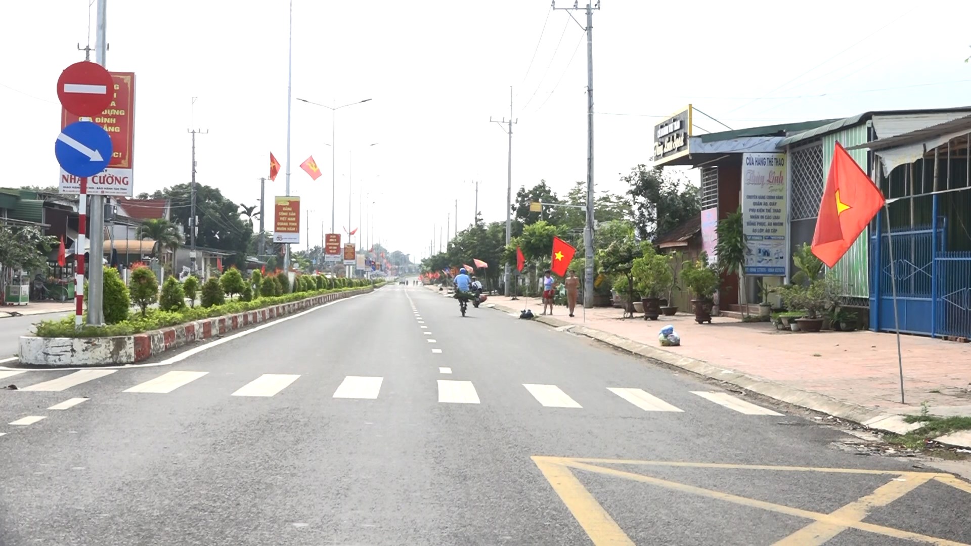 co dang co to quoc tren tuyen duong phan chu trinh xa cu jut